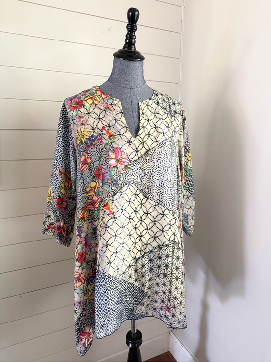 Johnny Was Tops - Johnny Was Silk Blouse